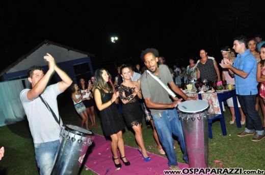 Alicia Moreira Nunes comemora 15 anos no Recanto do Valle