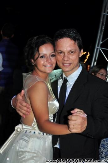 Alicia Moreira Nunes comemora 15 anos no Recanto do Valle