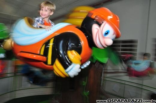 Otavio completa 4 anos com festa no Buffet Be Happy