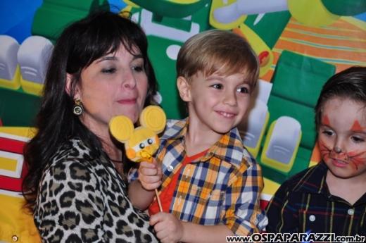 Otavio completa 4 anos com festa no Buffet Be Happy