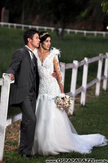 Graziela Leite e Willian Prado casam-se na Fazenda Casa Gde