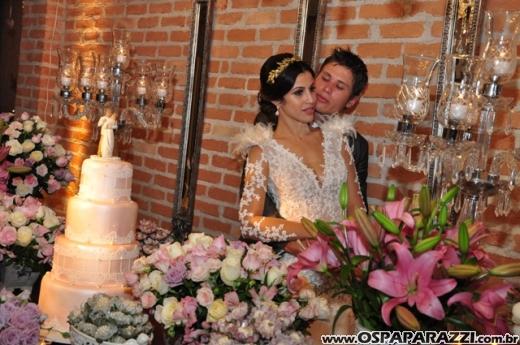 Graziela Leite e Willian Prado casam-se na Fazenda Casa Gde