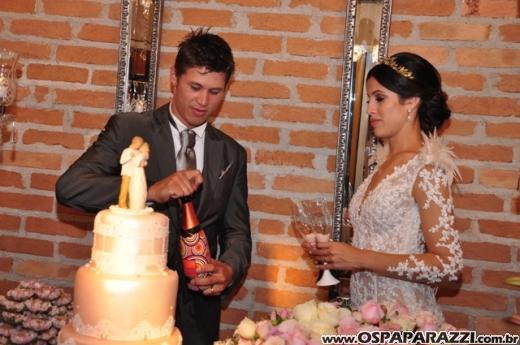 Graziela Leite e Willian Prado casam-se na Fazenda Casa Gde