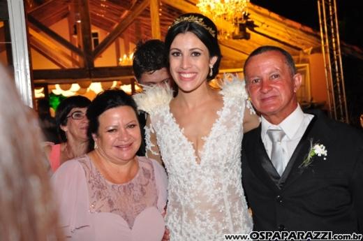Graziela Leite e Willian Prado casam-se na Fazenda Casa Gde