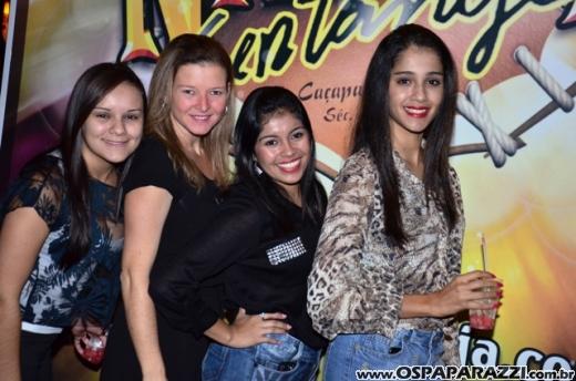 Leo Rodriguez faz Selfie com fãs na Estância Nativa Sertaneja