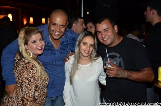 Leo Rodriguez faz Selfie com fãs na Estância Nativa Sertaneja