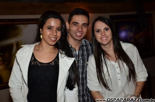 Leo Rodriguez faz Selfie com fãs na Estância Nativa Sertaneja