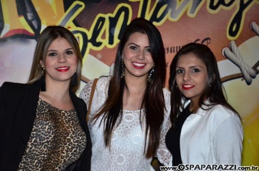 Leo Rodriguez faz Selfie com fãs na Estância Nativa Sertaneja