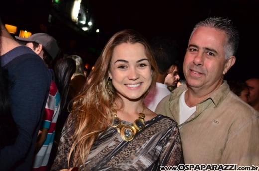 Leo Rodriguez faz Selfie com fãs na Estância Nativa Sertaneja