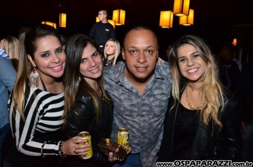 Leo Rodriguez faz Selfie com fãs na Estância Nativa Sertaneja