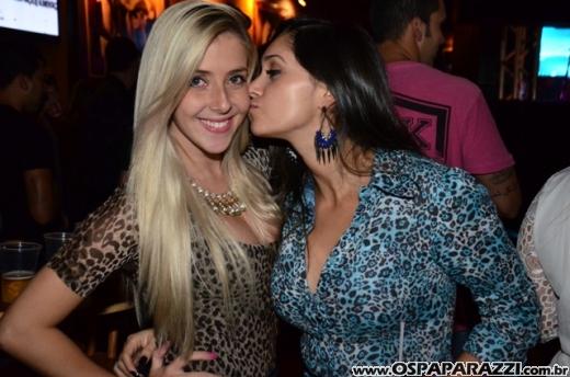 Leo Rodriguez faz Selfie com fãs na Estância Nativa Sertaneja