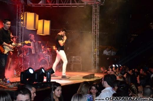 Leo Rodriguez faz Selfie com fãs na Estância Nativa Sertaneja