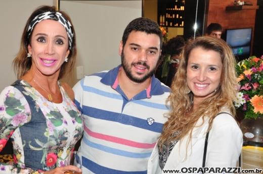 Fabio e Evandro inauguram Matsunos Cabeleireiros no Vila Ema