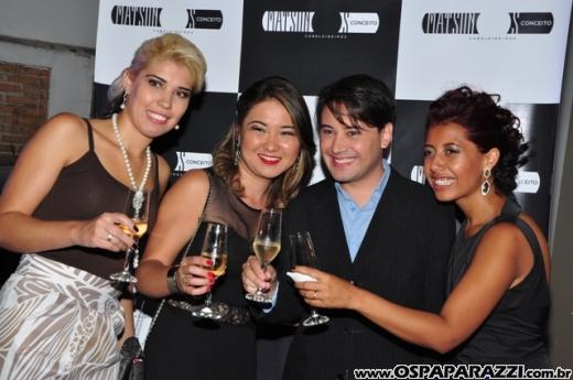 Fabio e Evandro inauguram Matsunos Cabeleireiros no Vila Ema