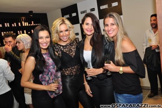 Fabio e Evandro inauguram Matsunos Cabeleireiros no Vila Ema