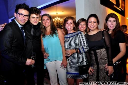 Fabio e Evandro inauguram Matsunos Cabeleireiros no Vila Ema