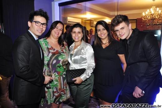 Fabio e Evandro inauguram Matsunos Cabeleireiros no Vila Ema