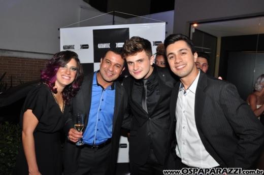 Fabio e Evandro inauguram Matsunos Cabeleireiros no Vila Ema