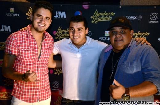 Humberto e Ronaldo no palco da Estância Nativa Sertaneja