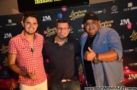 Humberto e Ronaldo no palco da Estância Nativa Sertaneja