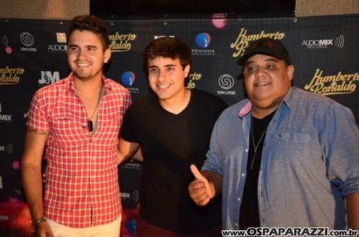 Humberto e Ronaldo no palco da Estância Nativa Sertaneja