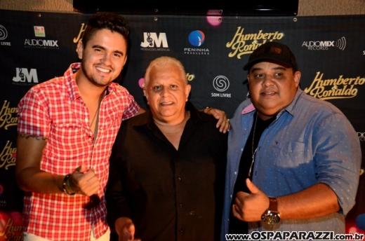 Humberto e Ronaldo no palco da Estância Nativa Sertaneja