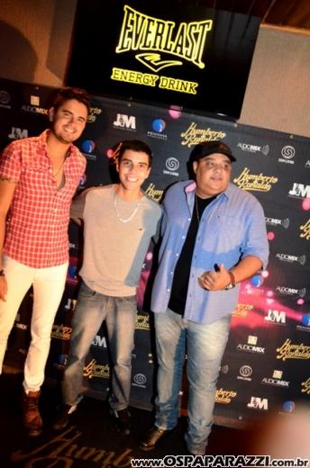 Humberto e Ronaldo no palco da Estância Nativa Sertaneja