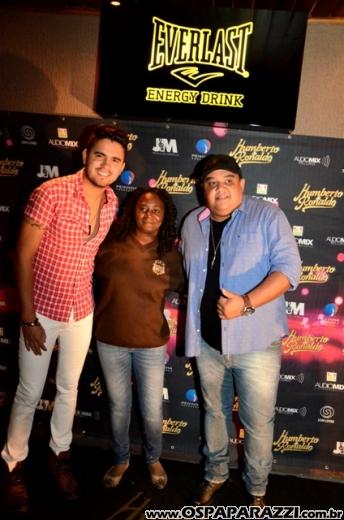 Humberto e Ronaldo no palco da Estância Nativa Sertaneja