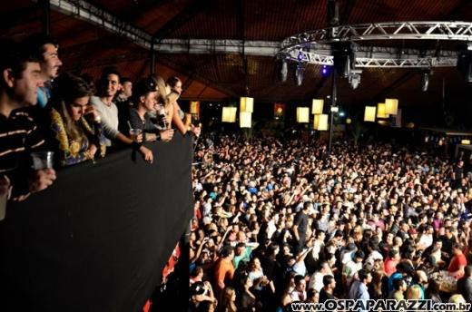Humberto e Ronaldo no palco da Estância Nativa Sertaneja