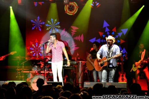 Humberto e Ronaldo no palco da Estância Nativa Sertaneja