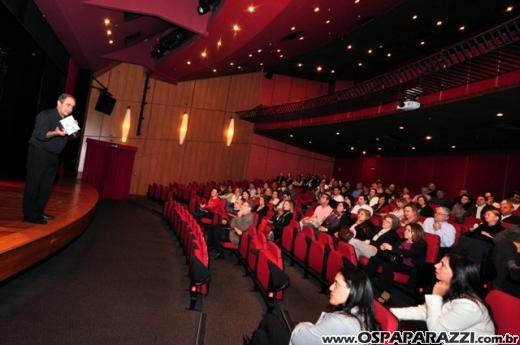 Carlos Abranches é o palestrante no Teatro Colinas Shopping