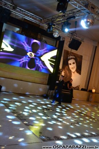 Carolina Sawaya ganha big festa de 15 anos no Interative Hall
