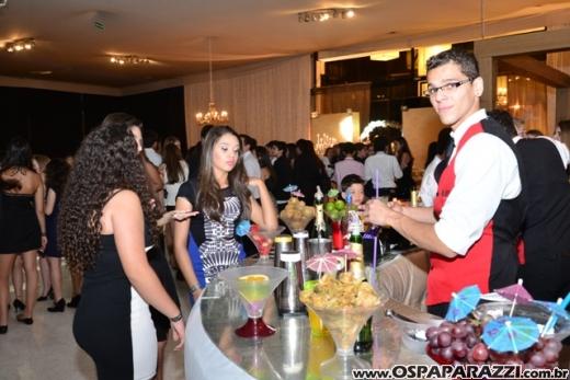 Carolina Sawaya ganha big festa de 15 anos no Interative Hall