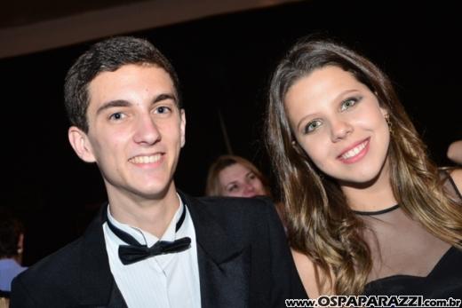 Carolina Sawaya ganha big festa de 15 anos no Interative Hall