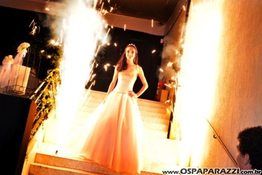 Carolina Sawaya ganha big festa de 15 anos no Interative Hall