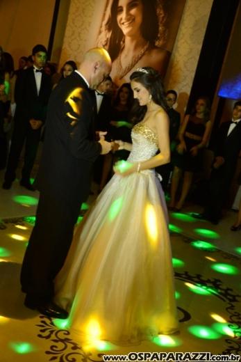 Carolina Sawaya ganha big festa de 15 anos no Interative Hall