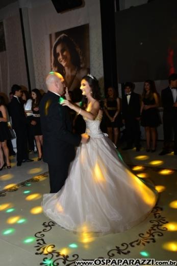 Carolina Sawaya ganha big festa de 15 anos no Interative Hall