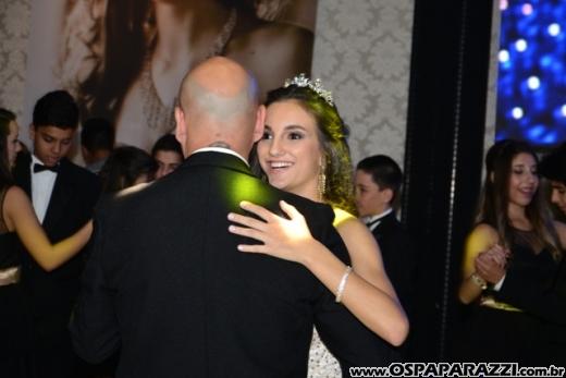 Carolina Sawaya ganha big festa de 15 anos no Interative Hall