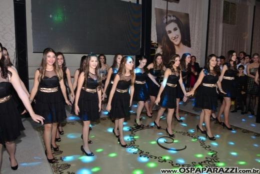 Carolina Sawaya ganha big festa de 15 anos no Interative Hall