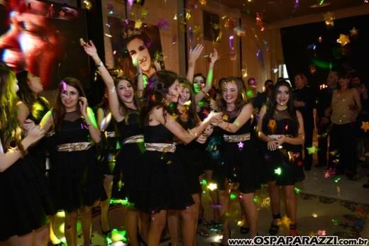 Carolina Sawaya ganha big festa de 15 anos no Interative Hall