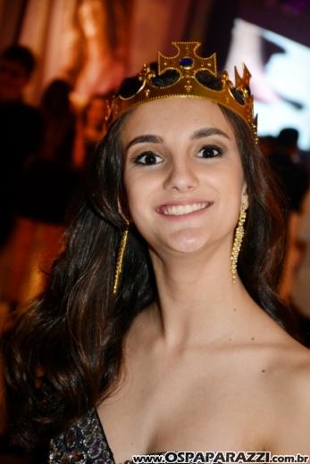 Carolina Sawaya ganha big festa de 15 anos no Interative Hall
