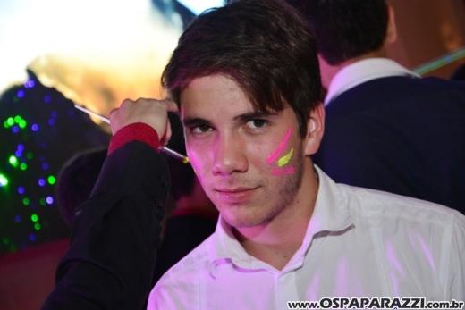 Carolina Sawaya ganha big festa de 15 anos no Interative Hall
