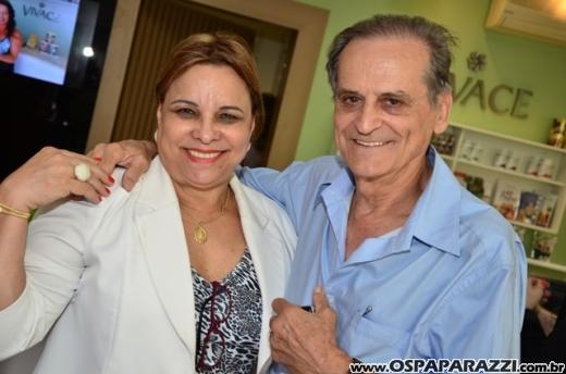 Comemoração dupla marca aniversário da Farmácia Vivace