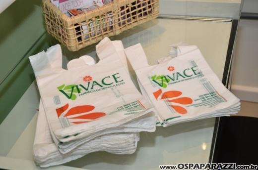 Comemoração dupla marca aniversário da Farmácia Vivace
