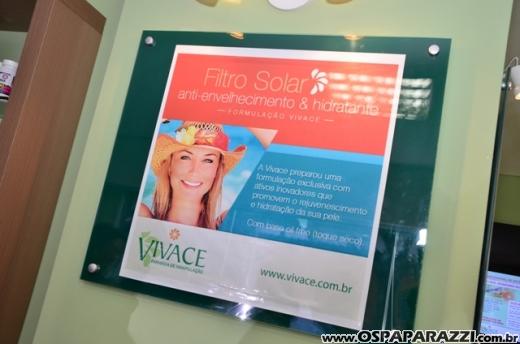 Comemoração dupla marca aniversário da Farmácia Vivace