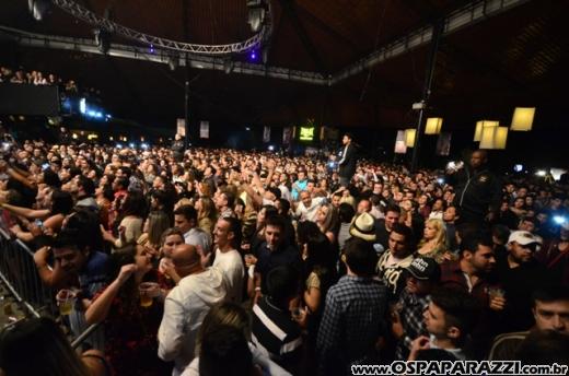 Michel Teló está de volta ao palco da Estância Nativa Sertaneja em Caçapava
