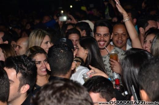 Michel Teló está de volta ao palco da Estância Nativa Sertaneja em Caçapava