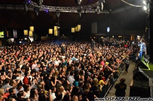 Michel Teló está de volta ao palco da Estância Nativa Sertaneja em Caçapava