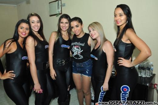 Anitta canta e dança para fãs do Vale do Paraíba - SP