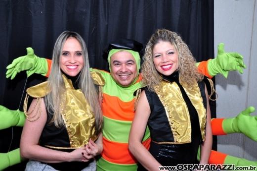 Dodô Minas comemora aniversário promovendo Mega Balada Retrô Fantasia